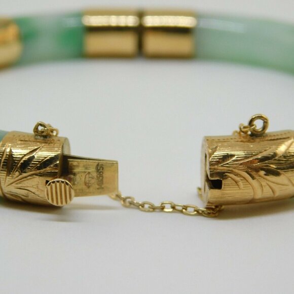 ESTATE 14K YELLOW GOLD GREEN JADE HINGED BANGLE BRACELET 30.4g 2-1/8" ACROSS - Picture 3 of 6